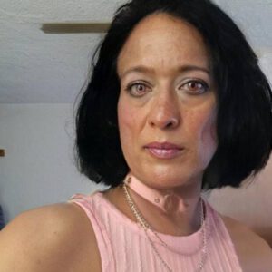 Niña Sissy Trans Dispuesta a todo…………