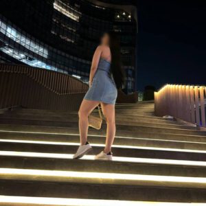 Soy una mujer universitaria muy linda que te hara el dia